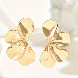 Elegant 14k Gold Plated Flower Earrings